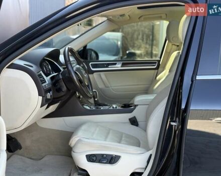 Черный Фольксваген Туарег, объемом двигателя 3 л и пробегом 279 тыс. км за 20400 $, фото 26 на Automoto.ua