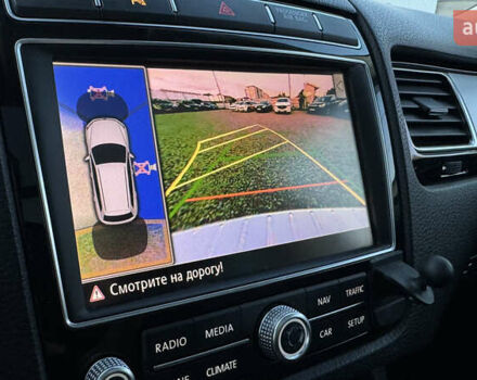 Черный Фольксваген Туарег, объемом двигателя 2.97 л и пробегом 288 тыс. км за 25850 $, фото 103 на Automoto.ua