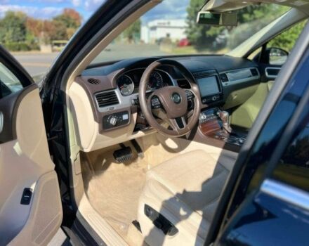 Черный Фольксваген Туарег, объемом двигателя 3 л и пробегом 70 тыс. км за 12600 $, фото 8 на Automoto.ua