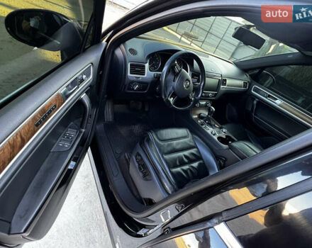 Черный Фольксваген Туарег, объемом двигателя 3 л и пробегом 171 тыс. км за 28500 $, фото 10 на Automoto.ua