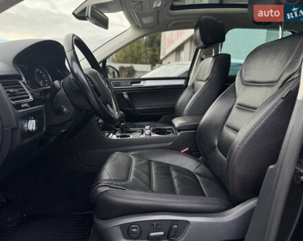 Черный Фольксваген Туарег, объемом двигателя 3 л и пробегом 242 тыс. км за 27999 $, фото 17 на Automoto.ua