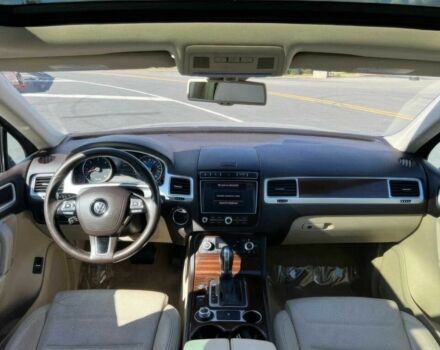 Черный Фольксваген Туарег, объемом двигателя 3 л и пробегом 70 тыс. км за 12600 $, фото 9 на Automoto.ua