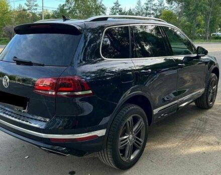 Чорний Фольксваген Туарег, об'ємом двигуна 3 л та пробігом 174 тис. км за 20000 $, фото 3 на Automoto.ua