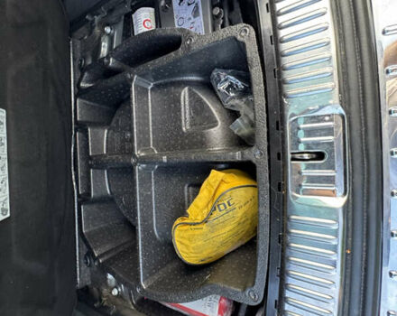 Черный Фольксваген Туарег, объемом двигателя 2.97 л и пробегом 166 тыс. км за 32000 $, фото 23 на Automoto.ua