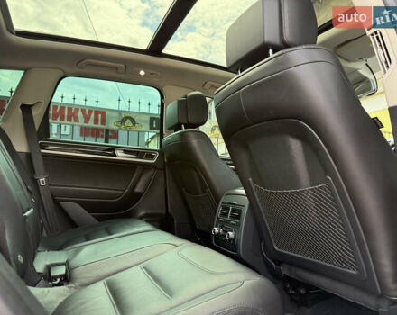 Черный Фольксваген Туарег, объемом двигателя 3 л и пробегом 212 тыс. км за 28999 $, фото 50 на Automoto.ua