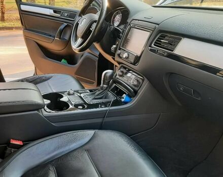 Черный Фольксваген Туарег, объемом двигателя 3 л и пробегом 76 тыс. км за 9300 $, фото 10 на Automoto.ua