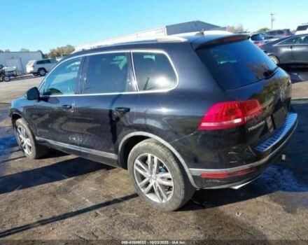 Черный Фольксваген Туарег, объемом двигателя 3 л и пробегом 170 тыс. км за 3000 $, фото 13 на Automoto.ua