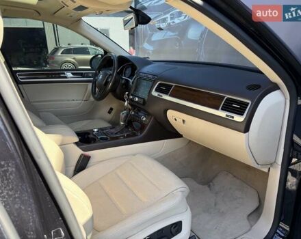 Черный Фольксваген Туарег, объемом двигателя 3 л и пробегом 279 тыс. км за 20400 $, фото 42 на Automoto.ua