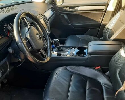 Черный Фольксваген Туарег, объемом двигателя 3 л и пробегом 76 тыс. км за 9300 $, фото 8 на Automoto.ua