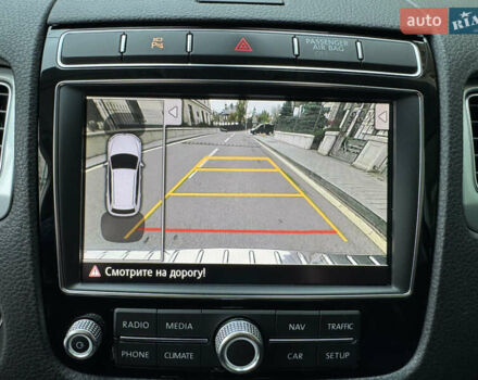 Черный Фольксваген Туарег, объемом двигателя 3 л и пробегом 159 тыс. км за 27900 $, фото 45 на Automoto.ua