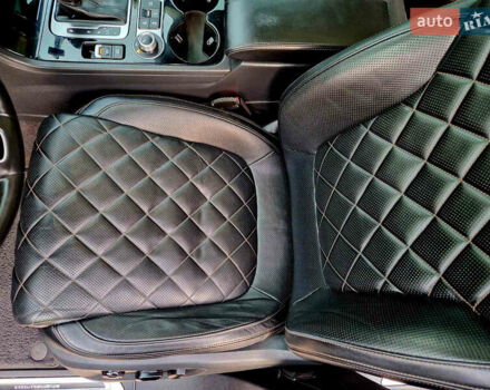 Черный Фольксваген Туарег, объемом двигателя 3 л и пробегом 225 тыс. км за 30000 $, фото 42 на Automoto.ua