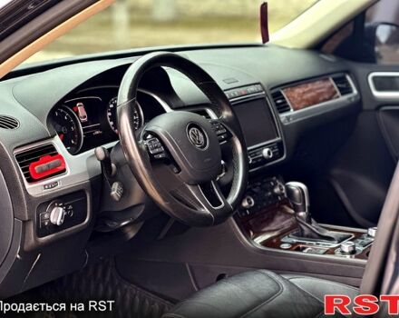 Чорний Фольксваген Туарег, об'ємом двигуна 3 л та пробігом 212 тис. км за 30500 $, фото 12 на Automoto.ua