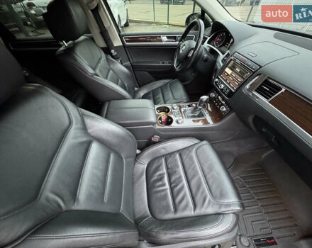 Черный Фольксваген Туарег, объемом двигателя 2.97 л и пробегом 278 тыс. км за 23990 $, фото 51 на Automoto.ua