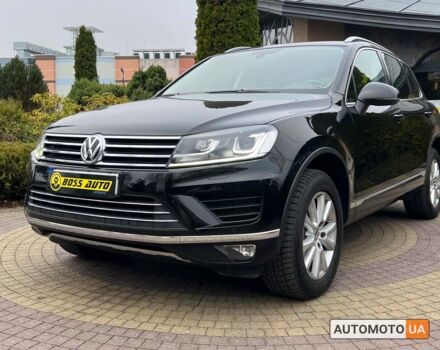 Черный Фольксваген Туарег, объемом двигателя 3 л и пробегом 120 тыс. км за 40950 $, фото 2 на Automoto.ua