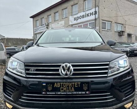Чорний Фольксваген Туарег, об'ємом двигуна 3 л та пробігом 233 тис. км за 25500 $, фото 4 на Automoto.ua