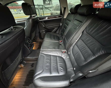 Черный Фольксваген Туарег, объемом двигателя 2.97 л и пробегом 278 тыс. км за 23990 $, фото 38 на Automoto.ua