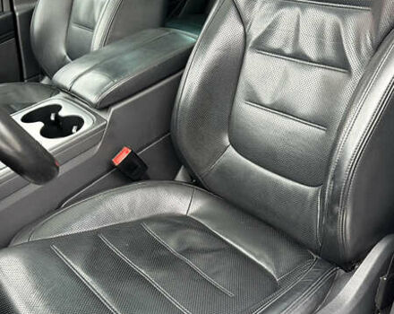 Черный Фольксваген Туарег, объемом двигателя 3 л и пробегом 223 тыс. км за 30000 $, фото 25 на Automoto.ua