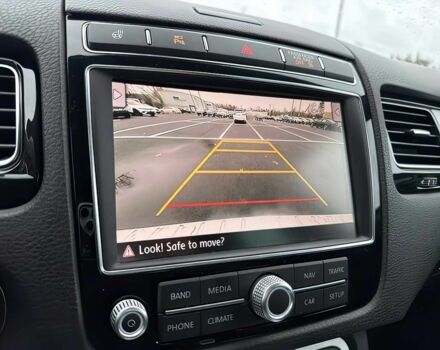 Черный Фольксваген Туарег, объемом двигателя 3 л и пробегом 68 тыс. км за 4700 $, фото 10 на Automoto.ua