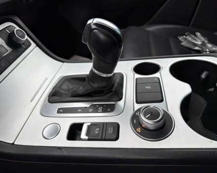 Черный Фольксваген Туарег, объемом двигателя 3 л и пробегом 68 тыс. км за 4700 $, фото 11 на Automoto.ua