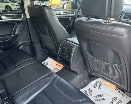 Чорний Фольксваген Туарег, об'ємом двигуна 3 л та пробігом 233 тис. км за 23900 $, фото 15 на Automoto.ua