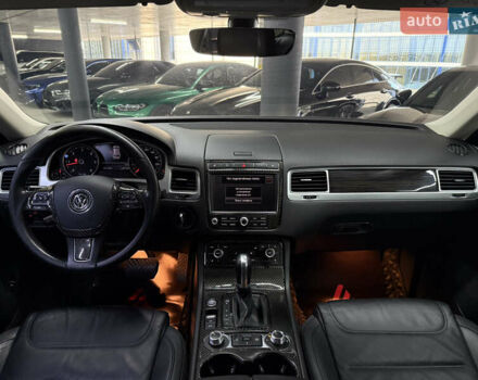 Черный Фольксваген Туарег, объемом двигателя 3 л и пробегом 162 тыс. км за 32900 $, фото 23 на Automoto.ua