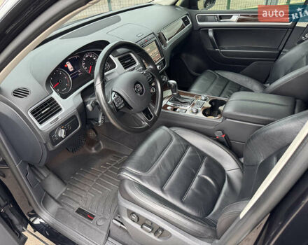 Черный Фольксваген Туарег, объемом двигателя 2.97 л и пробегом 278 тыс. км за 23990 $, фото 23 на Automoto.ua