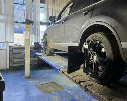 Черный Фольксваген Туарег, объемом двигателя 2.97 л и пробегом 259 тыс. км за 29700 $, фото 41 на Automoto.ua