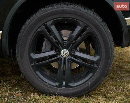 Черный Фольксваген Туарег, объемом двигателя 2.97 л и пробегом 259 тыс. км за 29700 $, фото 10 на Automoto.ua