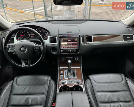 Черный Фольксваген Туарег, объемом двигателя 2.97 л и пробегом 278 тыс. км за 23990 $, фото 41 на Automoto.ua