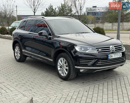 Черный Фольксваген Туарег, объемом двигателя 2.97 л и пробегом 131 тыс. км за 31000 $, фото 16 на Automoto.ua