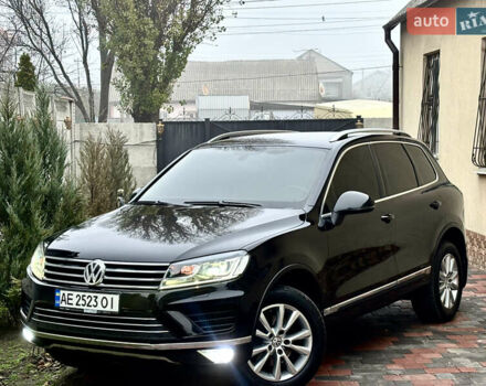 Чорний Фольксваген Туарег, об'ємом двигуна 3 л та пробігом 193 тис. км за 26900 $, фото 2 на Automoto.ua