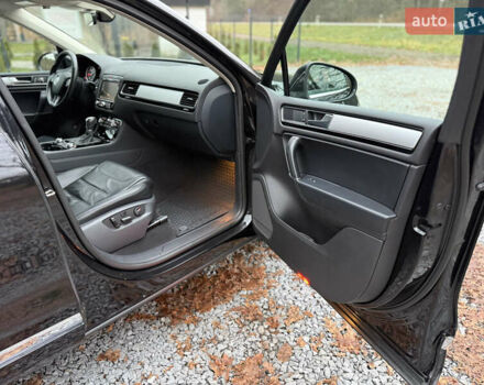 Чорний Фольксваген Туарег, об'ємом двигуна 3 л та пробігом 123 тис. км за 34900 $, фото 65 на Automoto.ua