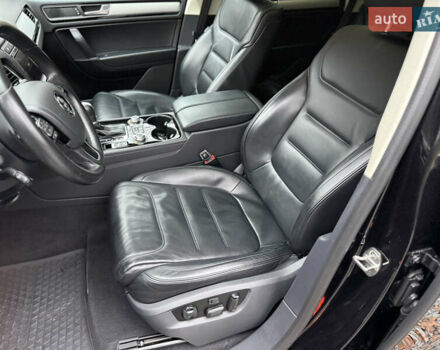 Чорний Фольксваген Туарег, об'ємом двигуна 3 л та пробігом 123 тис. км за 34900 $, фото 34 на Automoto.ua