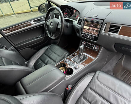 Черный Фольксваген Туарег, объемом двигателя 2.97 л и пробегом 278 тыс. км за 23990 $, фото 50 на Automoto.ua