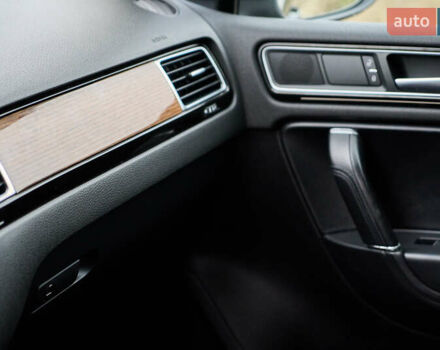 Черный Фольксваген Туарег, объемом двигателя 2.97 л и пробегом 259 тыс. км за 29700 $, фото 24 на Automoto.ua