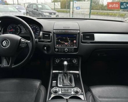 Чорний Фольксваген Туарег, об'ємом двигуна 3 л та пробігом 271 тис. км за 23900 $, фото 15 на Automoto.ua