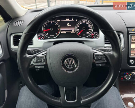 Черный Фольксваген Туарег, объемом двигателя 2.97 л и пробегом 278 тыс. км за 23990 $, фото 30 на Automoto.ua