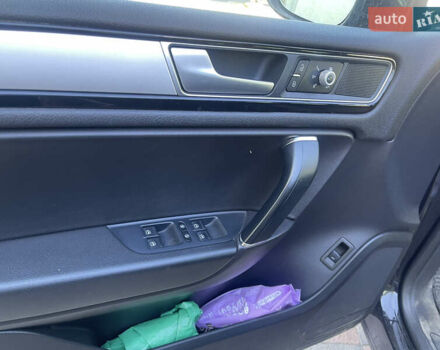 Чорний Фольксваген Туарег, об'ємом двигуна 2.97 л та пробігом 232 тис. км за 22500 $, фото 8 на Automoto.ua