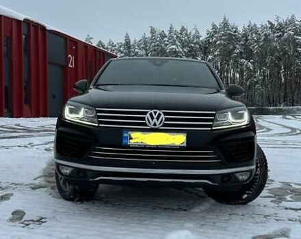 Черный Фольксваген Туарег, объемом двигателя 3 л и пробегом 223 тыс. км за 30000 $, фото 2 на Automoto.ua