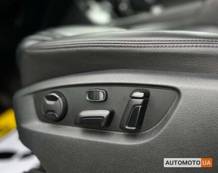 Черный Фольксваген Туарег, объемом двигателя 3 л и пробегом 120 тыс. км за 40950 $, фото 17 на Automoto.ua