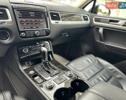 Чорний Фольксваген Туарег, об'ємом двигуна 2.97 л та пробігом 253 тис. км за 25500 $, фото 15 на Automoto.ua