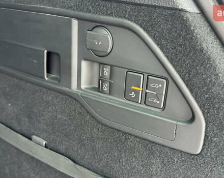 Черный Фольксваген Туарег, объемом двигателя 3 л и пробегом 223 тыс. км за 30000 $, фото 15 на Automoto.ua