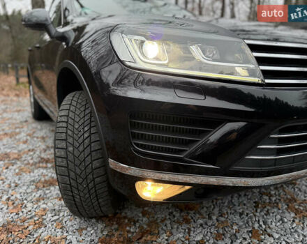 Чорний Фольксваген Туарег, об'ємом двигуна 3 л та пробігом 123 тис. км за 34900 $, фото 29 на Automoto.ua