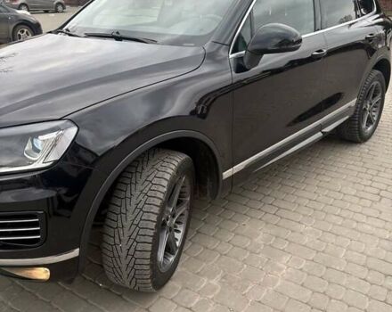 Черный Фольксваген Туарег, объемом двигателя 2.97 л и пробегом 135 тыс. км за 34500 $, фото 4 на Automoto.ua