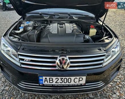 Чорний Фольксваген Туарег, об'ємом двигуна 3 л та пробігом 233 тис. км за 23900 $, фото 4 на Automoto.ua