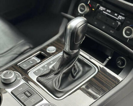 Черный Фольксваген Туарег, объемом двигателя 2.97 л и пробегом 253 тыс. км за 24999 $, фото 19 на Automoto.ua