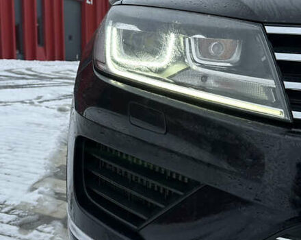 Черный Фольксваген Туарег, объемом двигателя 3 л и пробегом 223 тыс. км за 30000 $, фото 12 на Automoto.ua