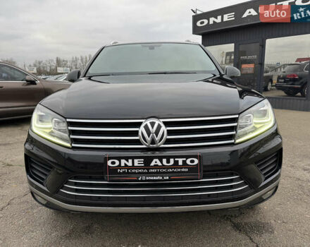 Черный Фольксваген Туарег, объемом двигателя 2.97 л и пробегом 278 тыс. км за 23990 $, фото 2 на Automoto.ua