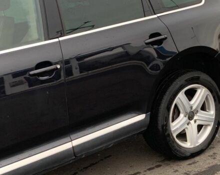 Черный Фольксваген Туарег, объемом двигателя 4.9 л и пробегом 230 тыс. км за 5450 $, фото 6 на Automoto.ua