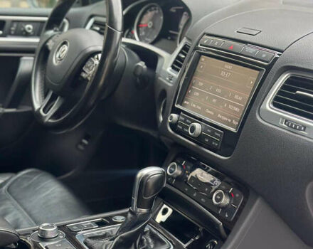 Чорний Фольксваген Туарег, об'ємом двигуна 2.97 л та пробігом 253 тис. км за 25500 $, фото 16 на Automoto.ua